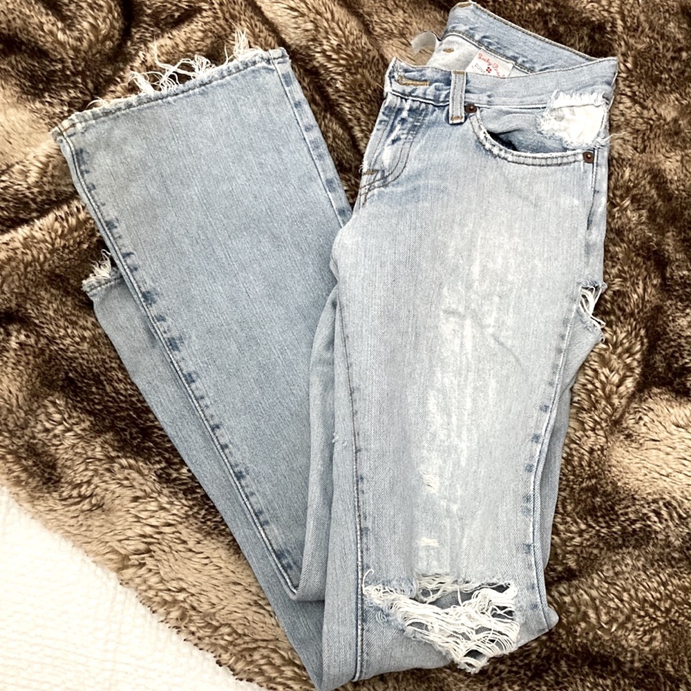 Lucky Brand Distressed jeans. Sweet Dreams Fit. Size 0/ 25